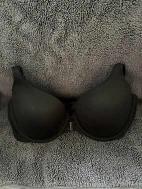 Victoria’s Secret Body Racerback Demi Bra 36C Black Front Closure Underwire